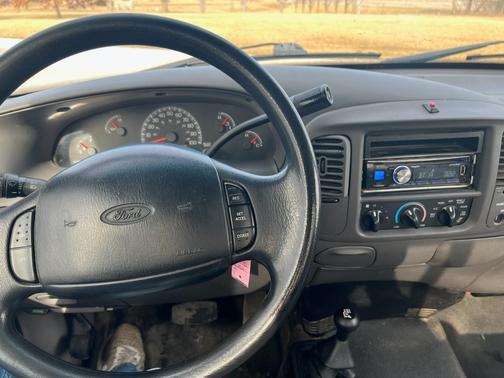 Black 2002 Ford F-150 XL