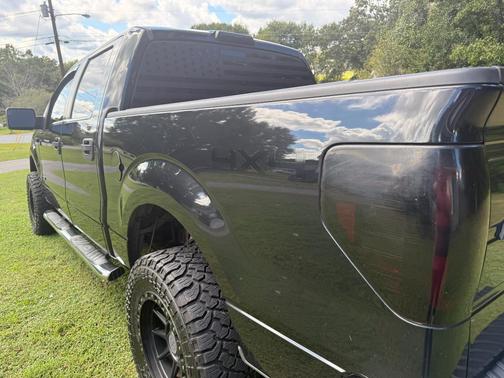 Black 2011 Ford F-150 XLT