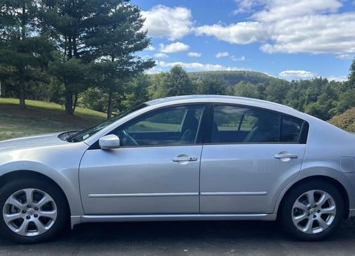 Silver 2007 Nissan Maxima SL