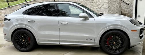 2025 Porsche Cayenne Cayenne GTS Coupe