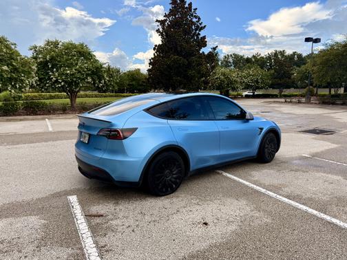 2023 Tesla Model Y AWD