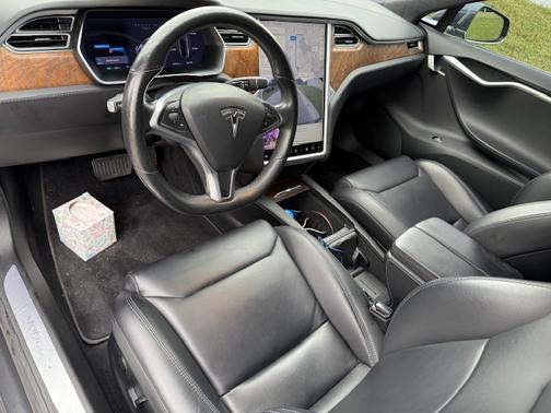 2018 Tesla Model S 75D