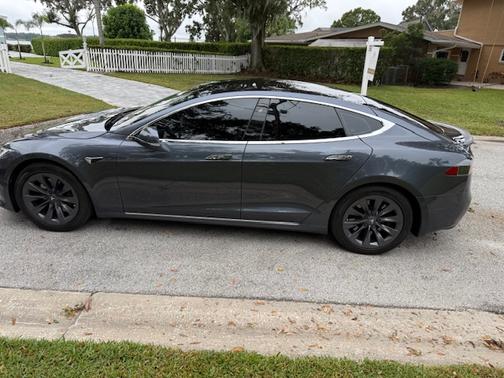 2018 Tesla Model S 75D