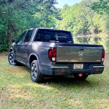 Gray 2017 Honda Ridgeline RTL