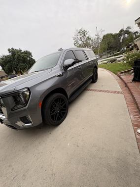 Silver 2021 GMC Yukon XL SLE
