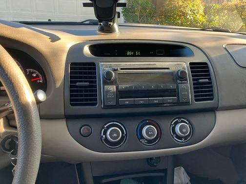 2006 Toyota Camry LE