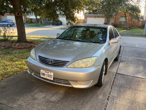 2006 Toyota Camry LE