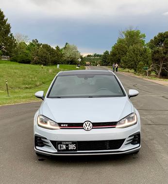 2018 Volkswagen Golf GTI 2.0T SE 4-Door
