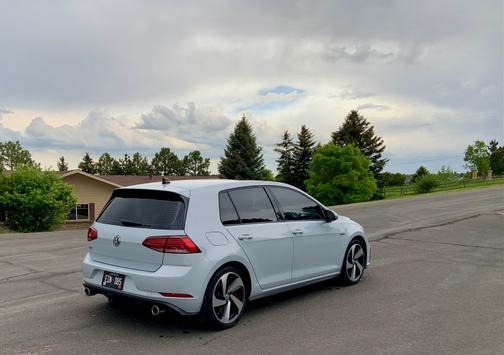 2018 Volkswagen Golf GTI 2.0T SE 4-Door