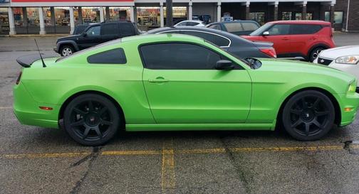 Green 2014 Ford Mustang V6
