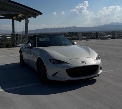 White 2019 Mazda MX-5 Miata Grand Touring