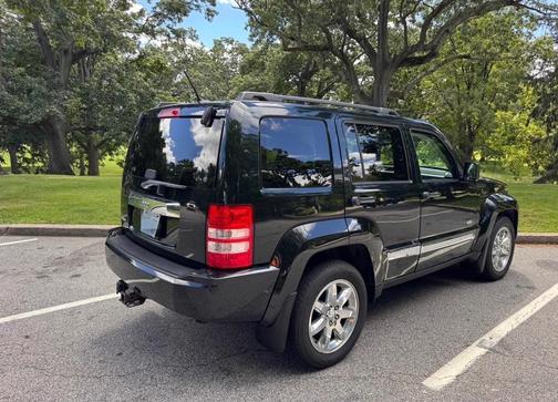 Green 2012 Jeep Liberty Sport