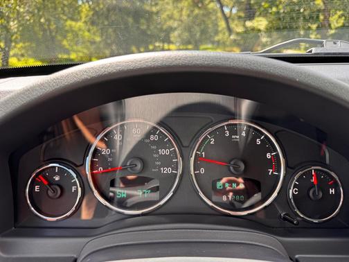 Green 2012 Jeep Liberty Sport