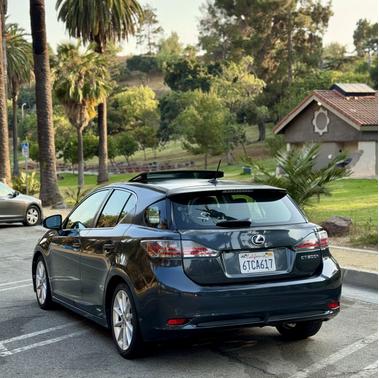 2011 Lexus CT 200h Premium