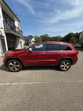 Red 2014 Jeep Grand Cherokee Limited