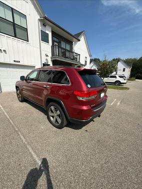 Red 2014 Jeep Grand Cherokee Limited