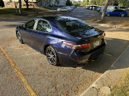 2022 Toyota Camry SE