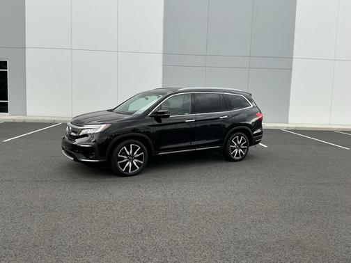 2020 Honda Pilot Touring 8-Passenger