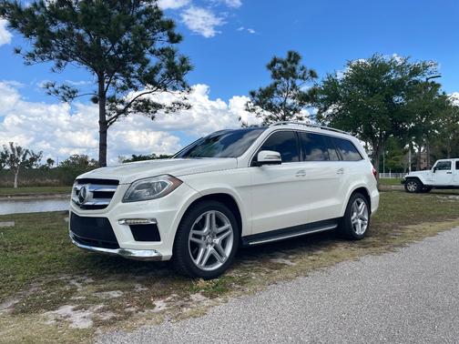 White 2014 Mercedes-Benz GL-Class GL 550 4MATIC