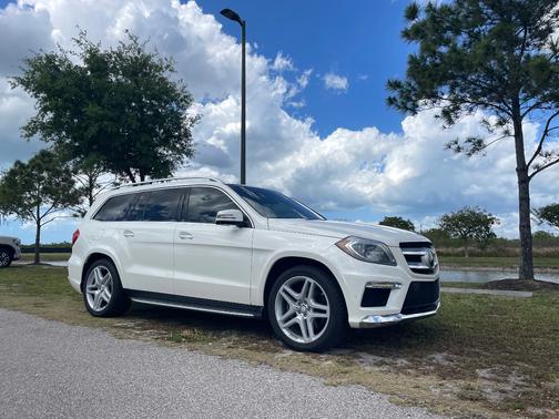White 2014 Mercedes-Benz GL-Class GL 550 4MATIC
