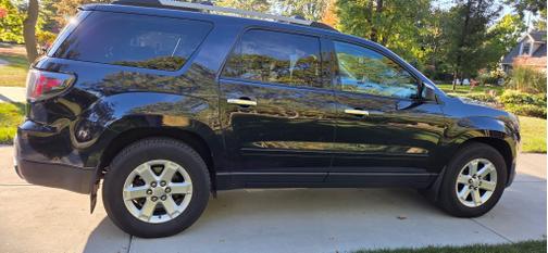 2016 GMC Acadia SLE-2