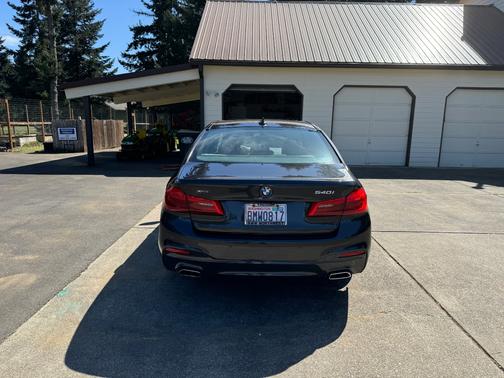 Black 2018 BMW 540 i xDrive