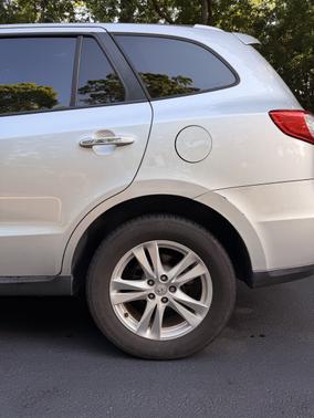 Silver 2012 Hyundai SANTA FE Limited
