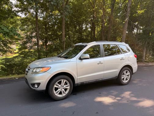 Silver 2012 Hyundai SANTA FE Limited