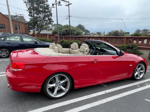 Red 2010 BMW 335 i