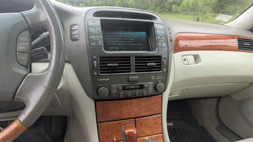 2002 Lexus LS 430 Base