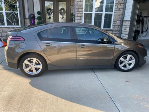 2014 Chevrolet Volt Base