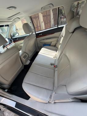 White 2011 Subaru Outback 3.6 R Limited