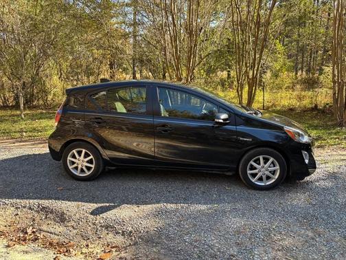 2015 Toyota Prius c Four