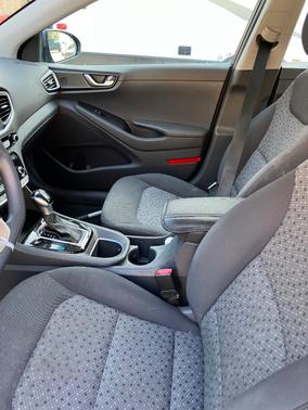 2019 Hyundai IONIQ Hybrid Blue