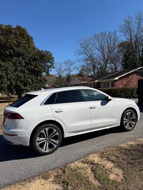 White 2019 Audi Q8 3.0T Prestige