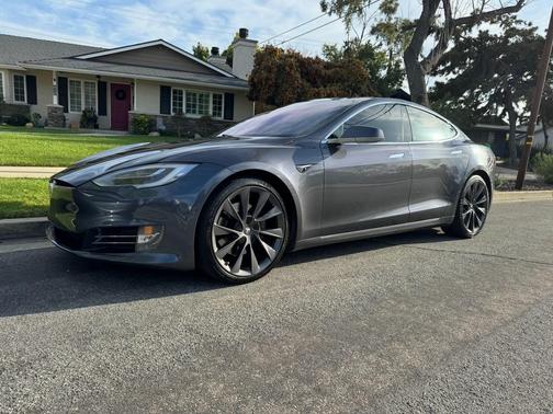 Gray 2018 Tesla Model S 100D