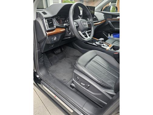 2023 Audi Q5 45 S line Premium