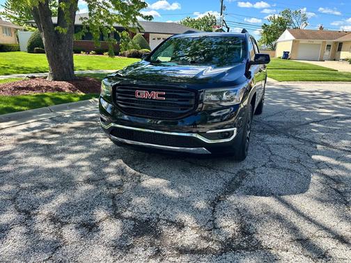 Black 2019 GMC Acadia SLT-1