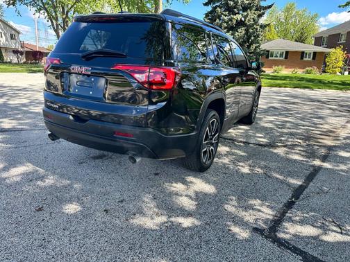 Black 2019 GMC Acadia SLT-1