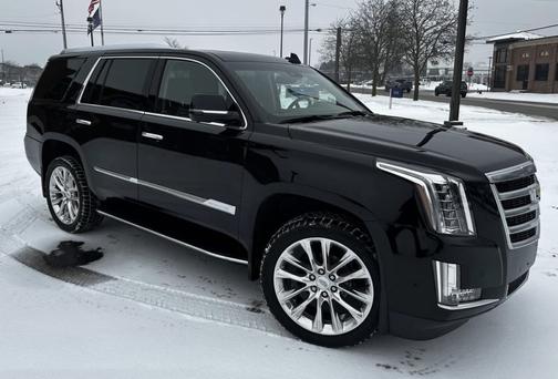2019 Cadillac Escalade Luxury