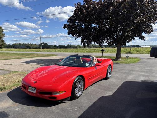 1998 Chevrolet Corvette Base