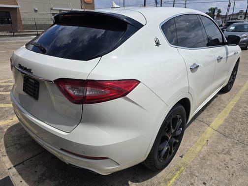 2019 Maserati Levante Base