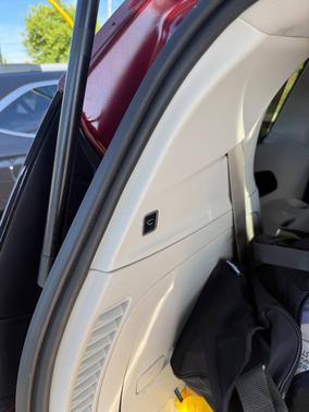 2017 Chrysler Pacifica Hybrid Platinum