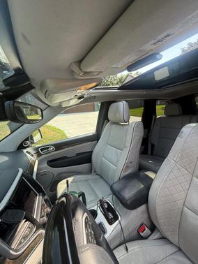 Silver 2018 Jeep Grand Cherokee Summit