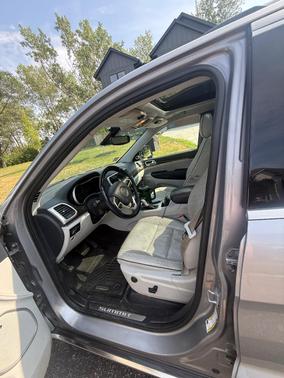 Silver 2018 Jeep Grand Cherokee Summit