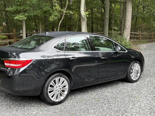 2013 Buick Verano Base