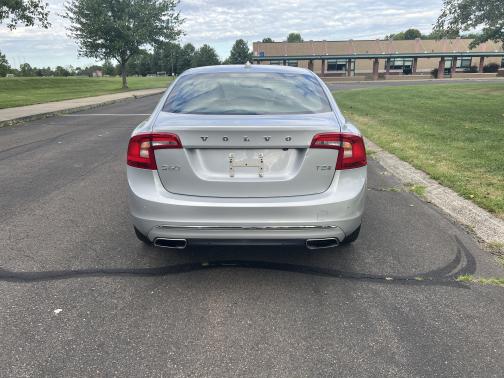 2017 Volvo S60 Inscription T5 Platinum