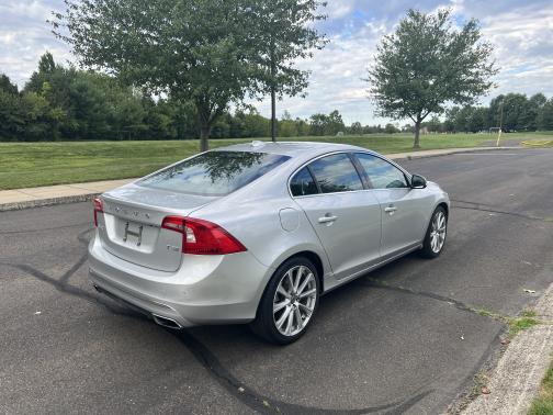 2017 Volvo S60 Inscription T5 Platinum