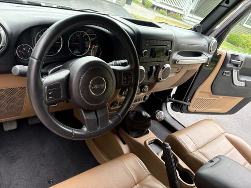 2011 Jeep Wrangler Sahara