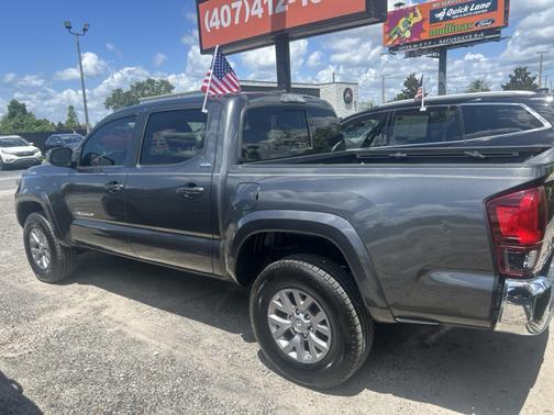 Gray 2019 Toyota Tacoma SR5